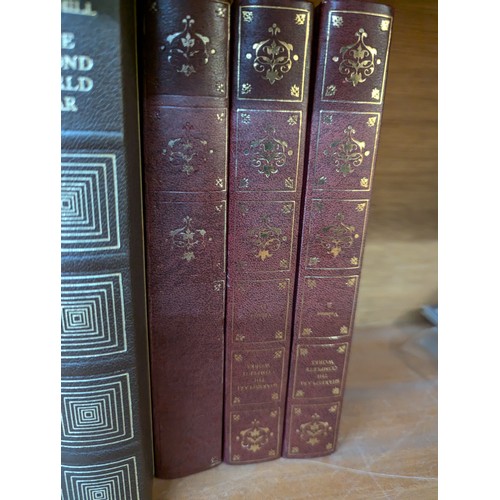 1330 - Churchill's Second World War, Volumes I-XII published by Heron, together with three Shakespeare volu... 