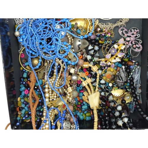 86 - Box of costume jewellery Inc loose beads, necklaces, brooches etc. 