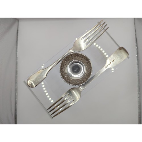 110 - 2 silver forks wt 152 gms