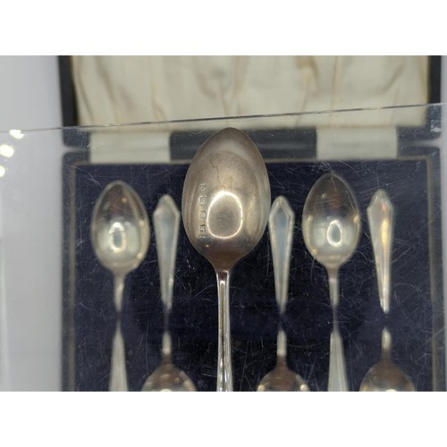 117 - cased set of 6 silver teaspoons, hallmarked Birmingham, wt 56 gms