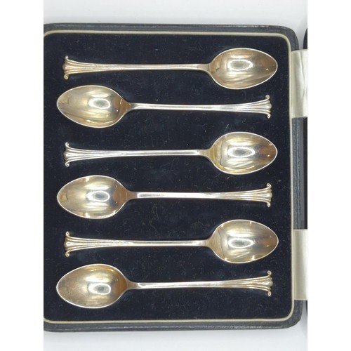 118 - Cased set of 6 silver teaspoons, hallmarked London, wt 70gms