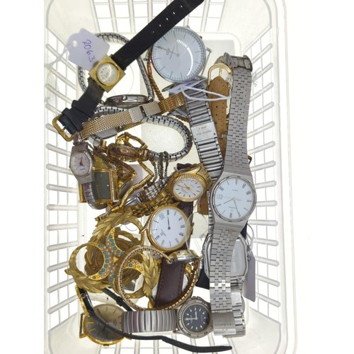 20 - Tray of various watches and miscellaneous items