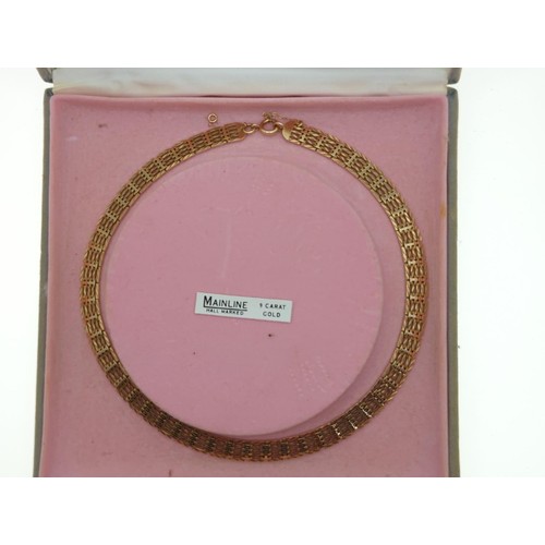 35 - 9ct gold flat link collar necklace, hallmarked 375 Birmingham 1995, inner circumference 415mm, 28.4 ... 