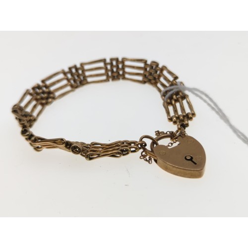 40 - 9ct gold gate link bracelet with heart-shaped padlock clasp, 16.52 grams