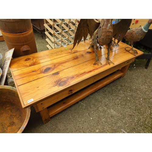 77 - Pine coffee table. W132cm D64cm H43cm