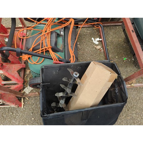 140 - Parkside electric scarifier/aerator PLV1500A1