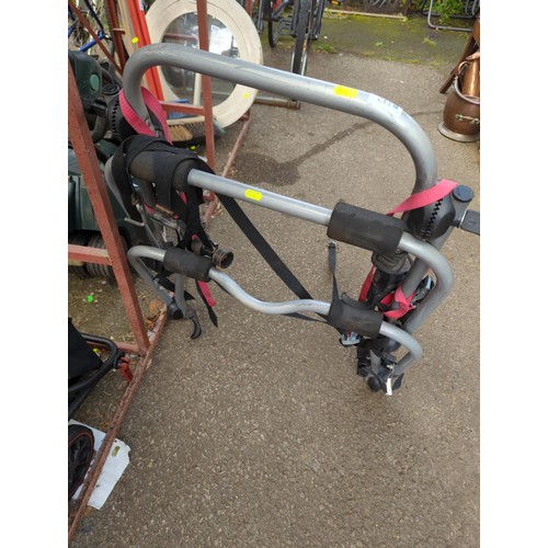 142 - 3 bike car rack