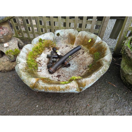 14 - Concrete water feature. Diameter 66cm H20cm.