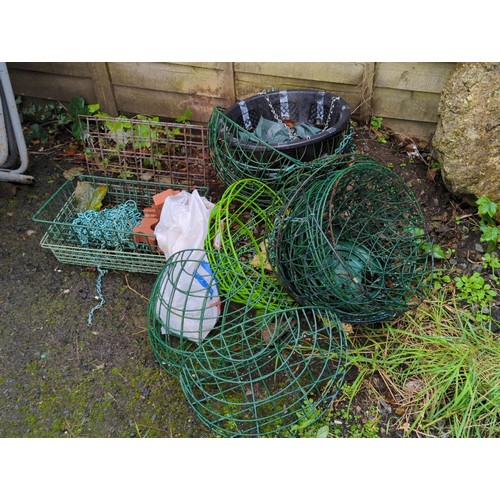 35 - Quantity of hanging baskets, some square, some round. Mostly metal, 1 plastic.