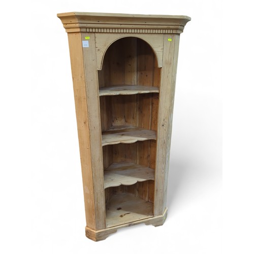 738 - Pitch pine corner unit. W84cm D47cm H173cm.