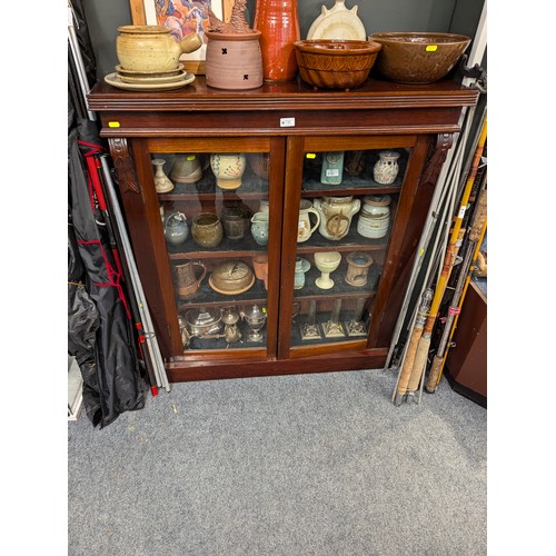 731 - Late c19 mahogany display cabinet. W100cm d19cm h112cm