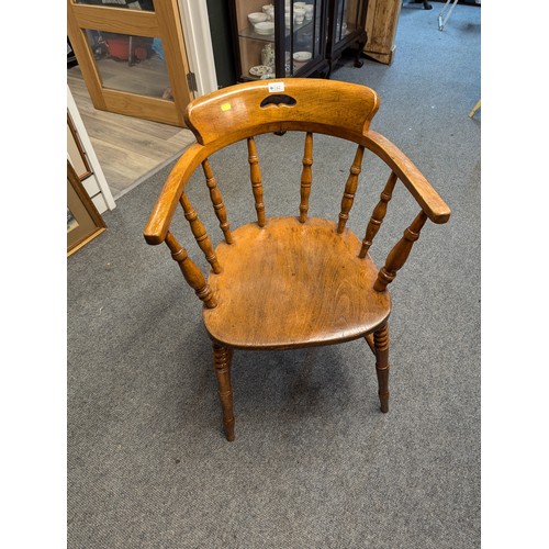 732 - Elm seated smokers bow chair