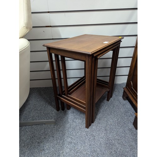 742 - Mahogany nest of tables. Largest w46cm d33cm h54cm