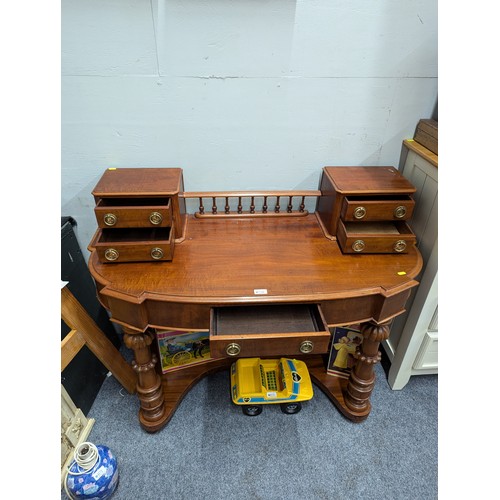 758 - Mahogany console table. 4 upper jewellery drawers over single drawer. W120cm d53cm h91cm