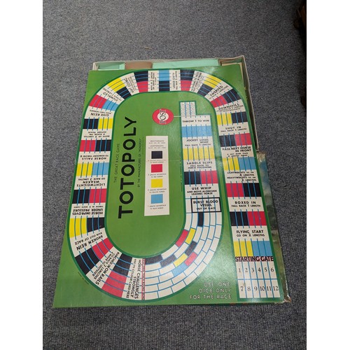 684 - Two vintage horse racing games inc. Totopoly and Escalado