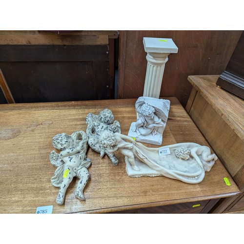 722 - 4 composite material Putto figures with Doric type column (h29cm)