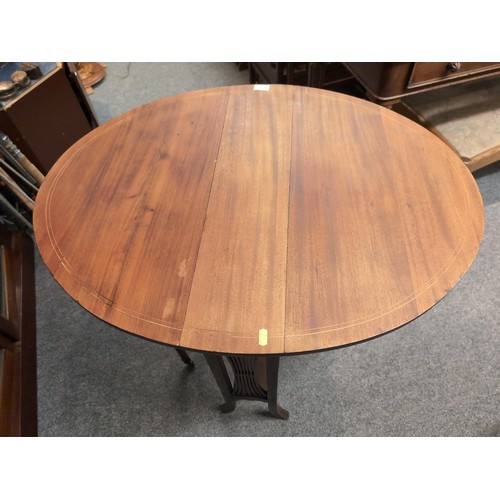 793 - Inlaid Sutherland table W68 x D18.5 x H69cm unextended, extended L87cm