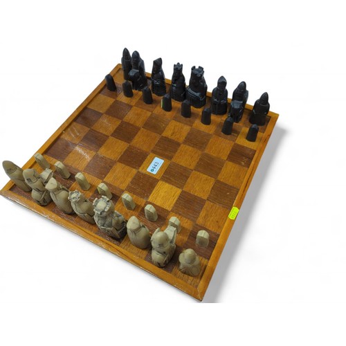 443 - Isle of Lewis style Chess board set