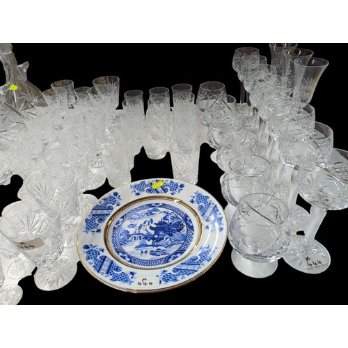 444 - collection of assorted glasses, decanters, cut glass + 2 spode collectors plates 