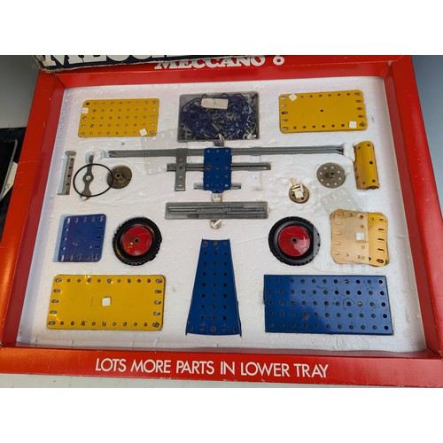 126 - Meccano 6 boxed set. Cannot guarantee full contents but is in good condition. 2 instruction manuals ... 