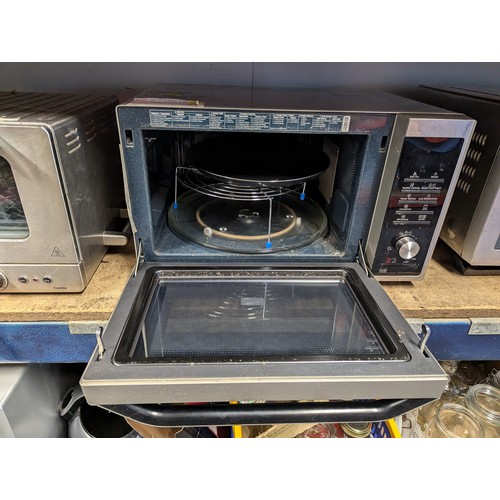 20 - Samsung Smart combi microwave. 900W. Model no. MC32J7055CT.