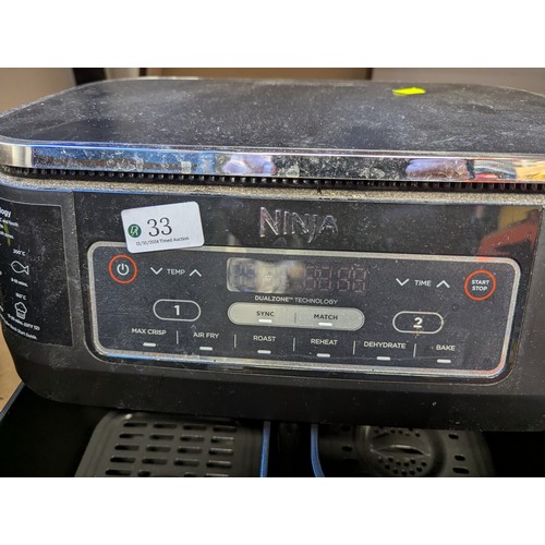 33 - Ninja dual zone air fryer. Model no. AF300UK.