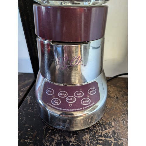 52 - Oz Clarke bar blender. Model no. OC-BB1. 