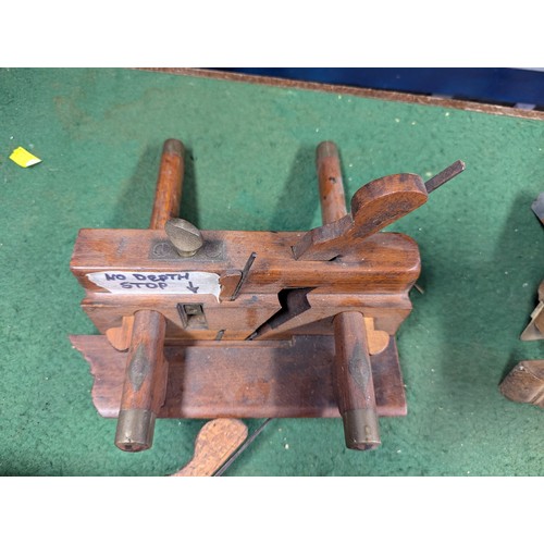 145 - 6 x vintage moulding planes + 2 x plough planes.