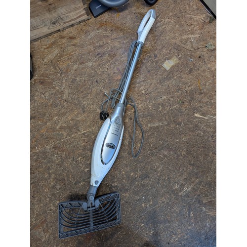 203 - Shark Steam Pocket Mop. Model no. S3601QUK. No pocket pads provided.