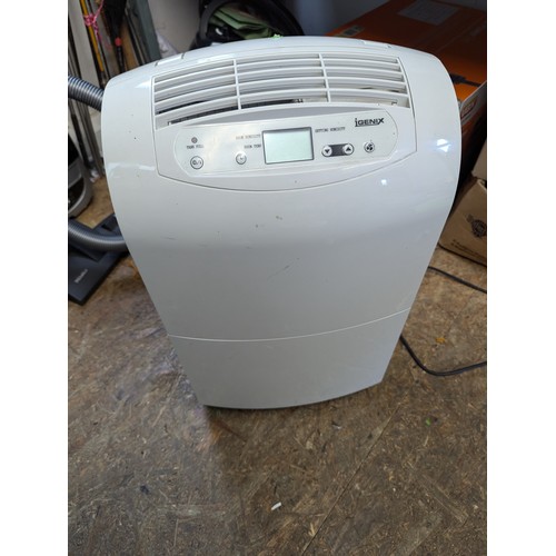 210 - iGENIX IG9800 Portable Dehumidifier. 