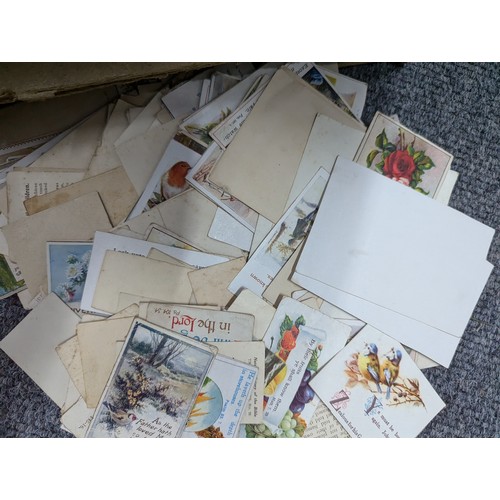 942 - Folder of silk cigarette cards together with a box of cards