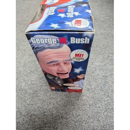 943 - Boxed talking George W. Bush