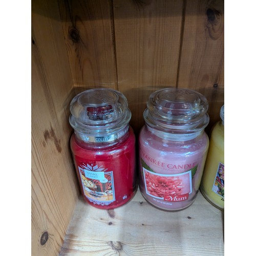 934 - Eight 623g Yankee Candles, new and unused