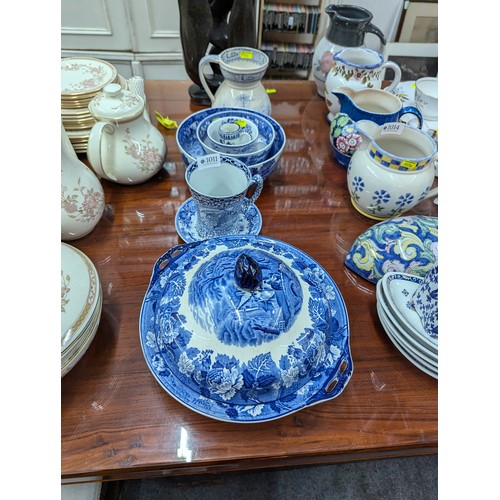 1011 - Quantity of blue and white ceramics inc. Woods Ware and Spode