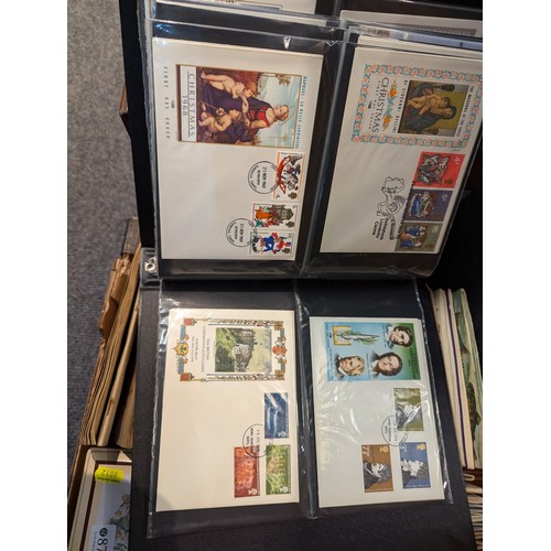 874 - Large qty of cigarette & tea cards, two folders of first day covers. inc. Stamps of all Countrie... 