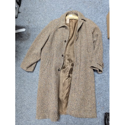 1025 - Wheldon Donegal tweed pure wool 3/4 length coat, size medium