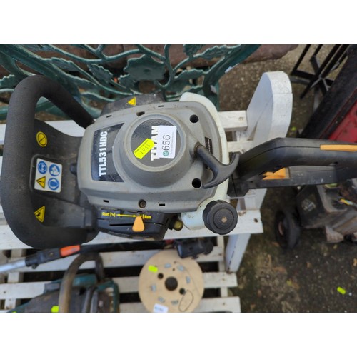 656 - Titan ttl531hdc petrol hedge trimmer