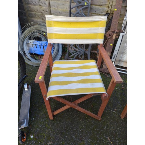 680 - 2x folding directors type chairs