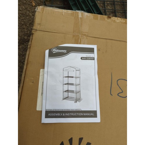 681 - Small garden greenhouse shelf unit