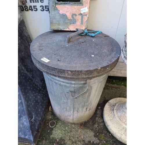 549 - Galvanized bin with rubber lid.