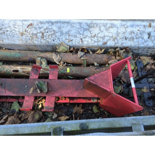 449 - Hydraulic log splitter. Working condition unknown. 