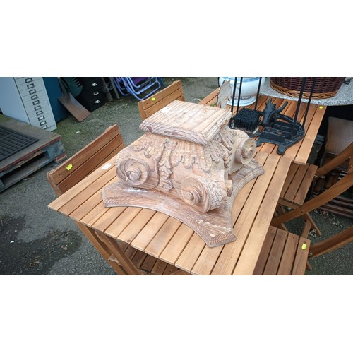 588 - Carved wooden column  top. W42cm D42cm H24cm.