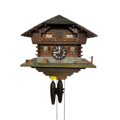 415 - Swiss cuckoo clock with 2 weights and pendulum