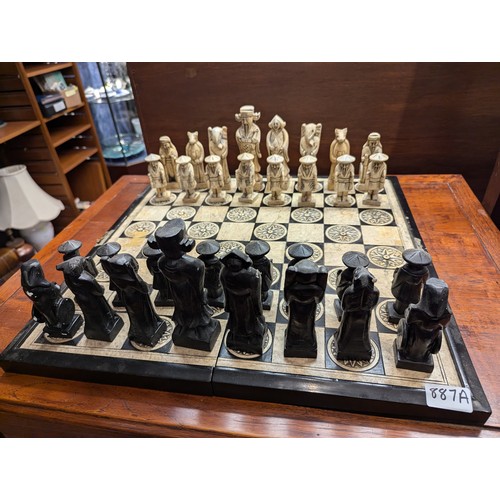 887A - Eastern figural chess set