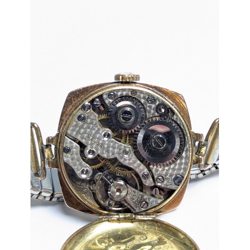 15 - 9ct gold cased watch, the silvered dial with Arabic numerals, 15 jewels, case with (rubbed) sponsor'... 