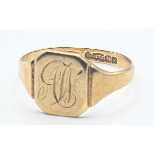 226 - 9ct gold signet ring, initialled, hallmarked Birmingham 1934, size S1/2, 2.57 grams