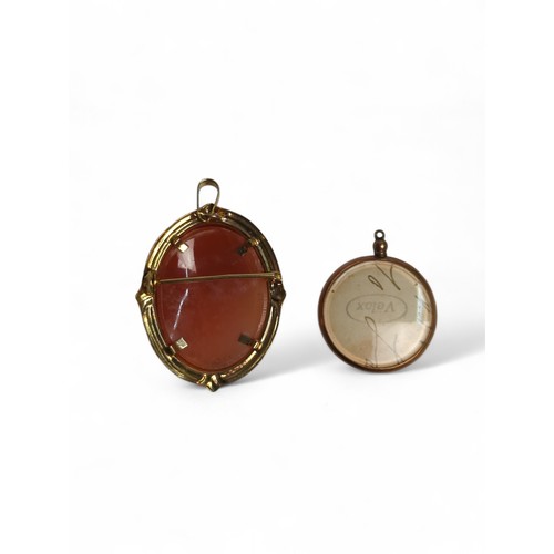 228 - 9ct gold cameo pendant/brooch, stamped 9CT, together with an Edwardian 9ct gold mounted double sided... 