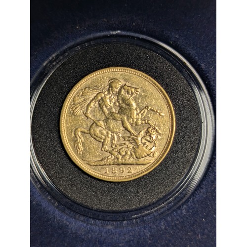 304 - Victoria (Jubilee Head) 1892 full sovereign