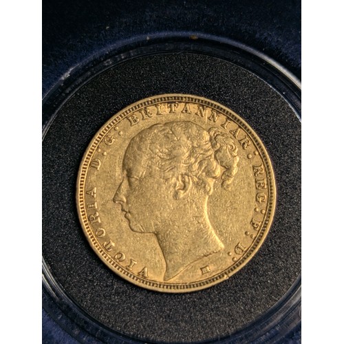 310 - Victoria (Young Head) 1885 Melbourne mint full sovereign