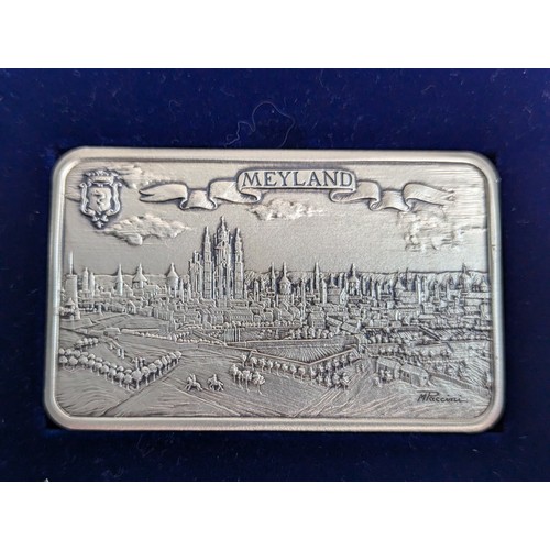 333 - 925 silver ingot depicting Meyland, engraved verso Nuova Cimimontubi, 73.59 grams, with an Intercoin... 